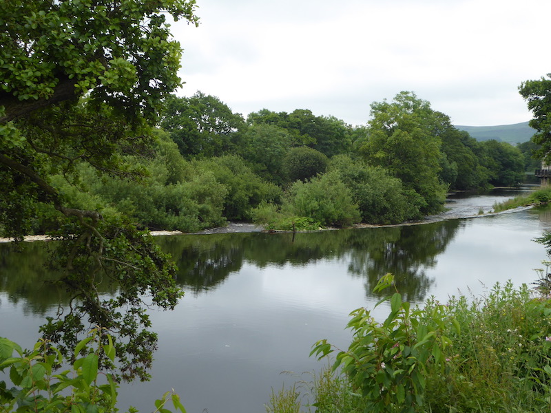 A Walk to Addingham from Hall Croft CL