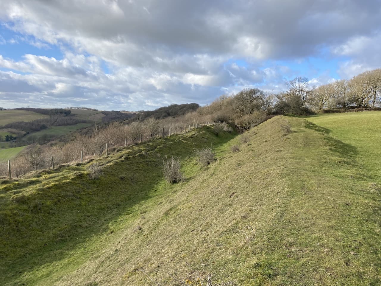 Hippenscombe Bottom and Fosbury Camp